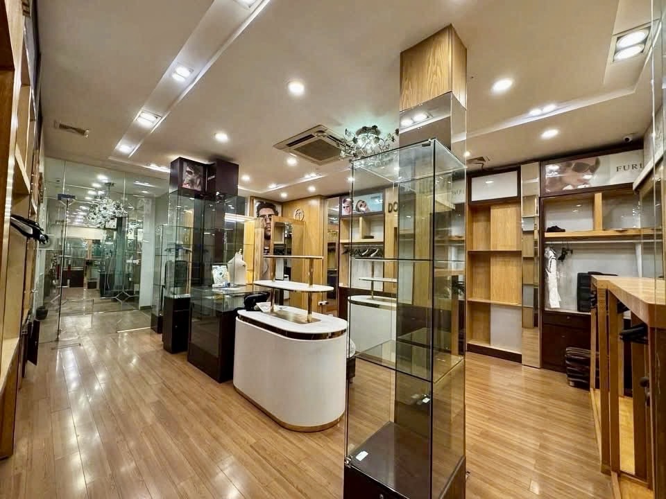 Bán nhà Tây Sơn - diện tích 47.2m2 6 tầng - Mặt phố vỉa hè rộng - giá 38 tỷ