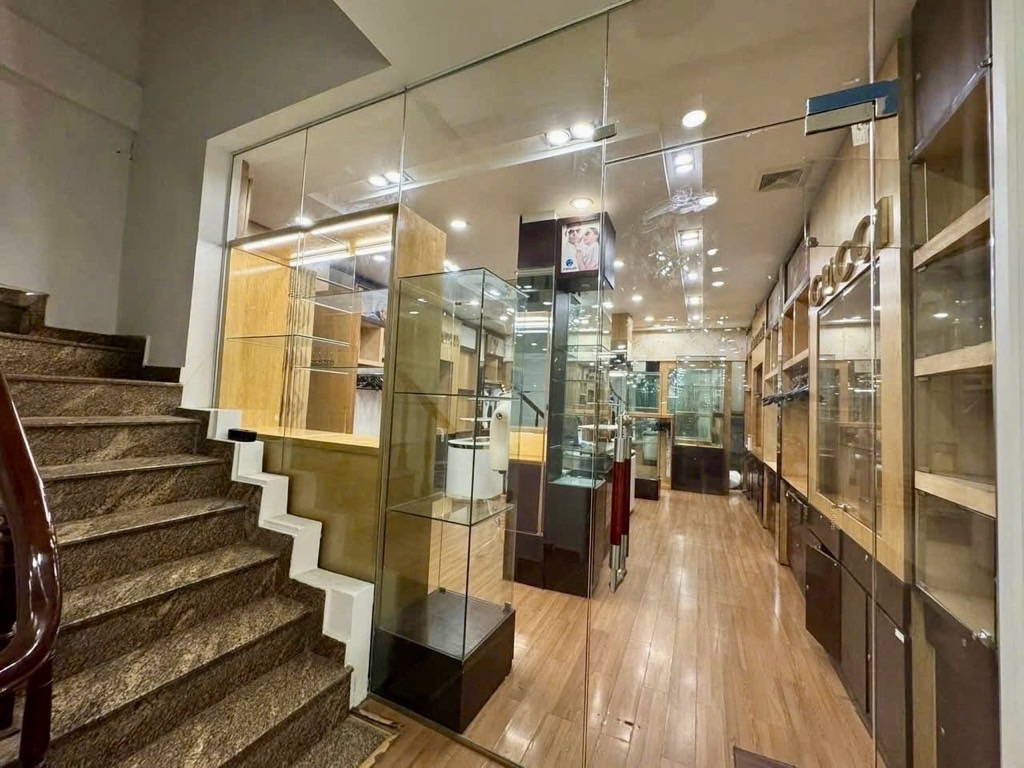 Bán nhà Tây Sơn - diện tích 47.2m2 6 tầng - Mặt phố vỉa hè rộng - giá 38 tỷ