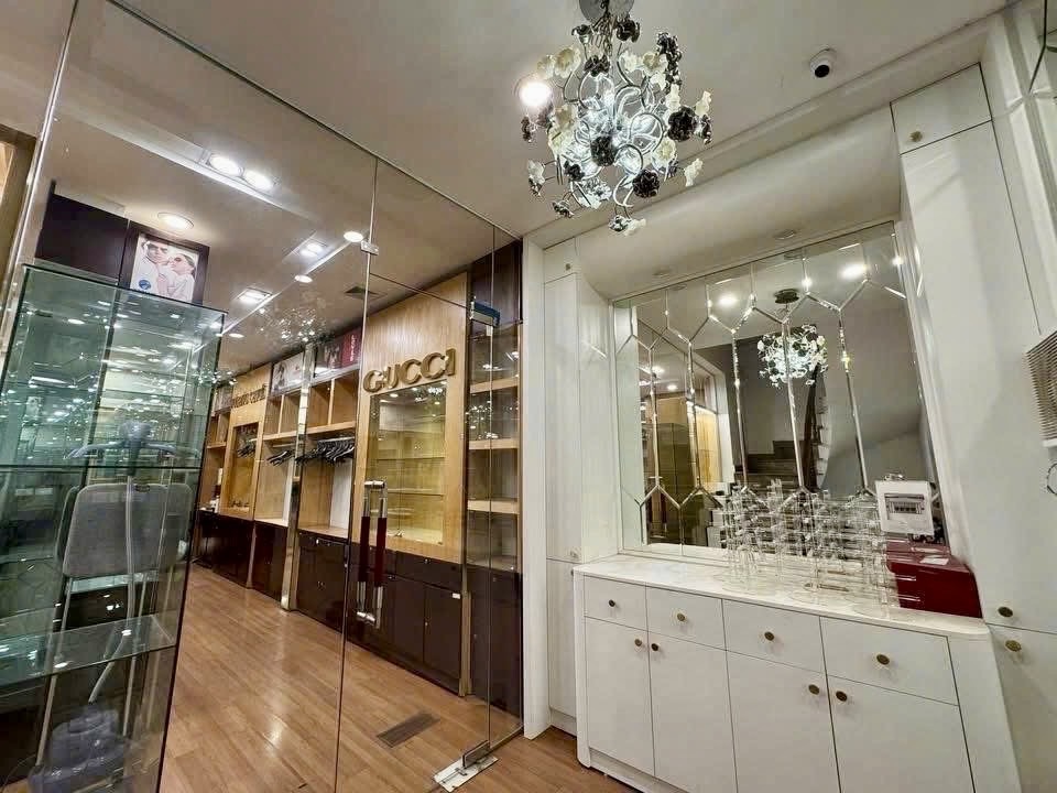 Bán nhà Tây Sơn - diện tích 47.2m2 6 tầng - Mặt phố vỉa hè rộng - giá 38 tỷ