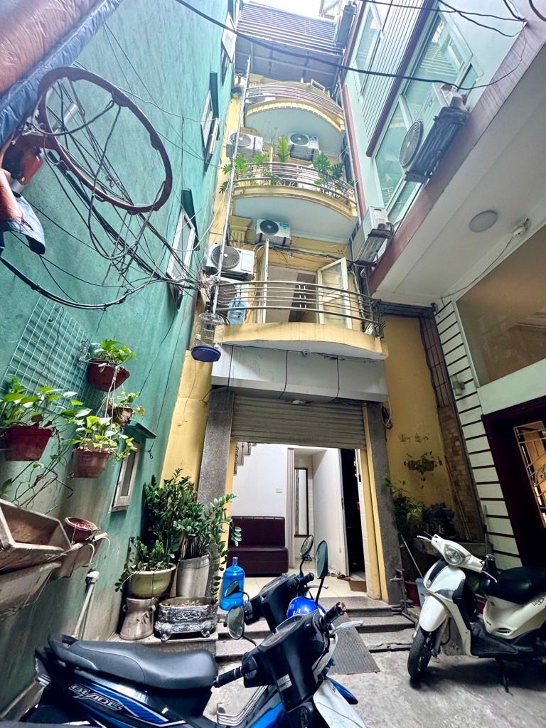 Bán nhà Nguyễn Du - diện tích 53.6m2 6 tầng - Mặt phố trung tâm, vỉa hè rộng - giá 37,5 tỷ