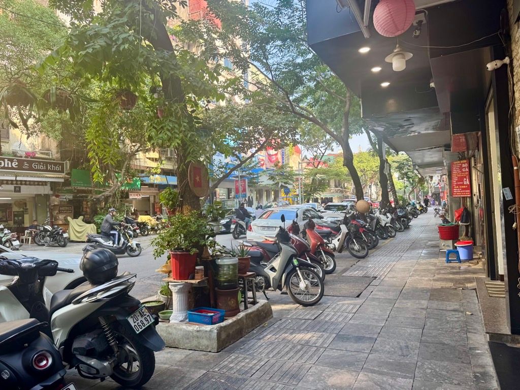 Bán nhà Nguyễn Du - diện tích 53.6m2 6 tầng - Mặt phố trung tâm, vỉa hè rộng - giá 37,5 tỷ