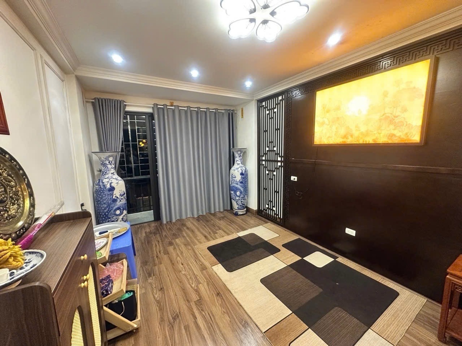 Bán nhà Đống Đa - diện tích 45m2 6 tầng - Ô TÔ TRÁNH VỈA HÈ - giá 21,5 tỷ