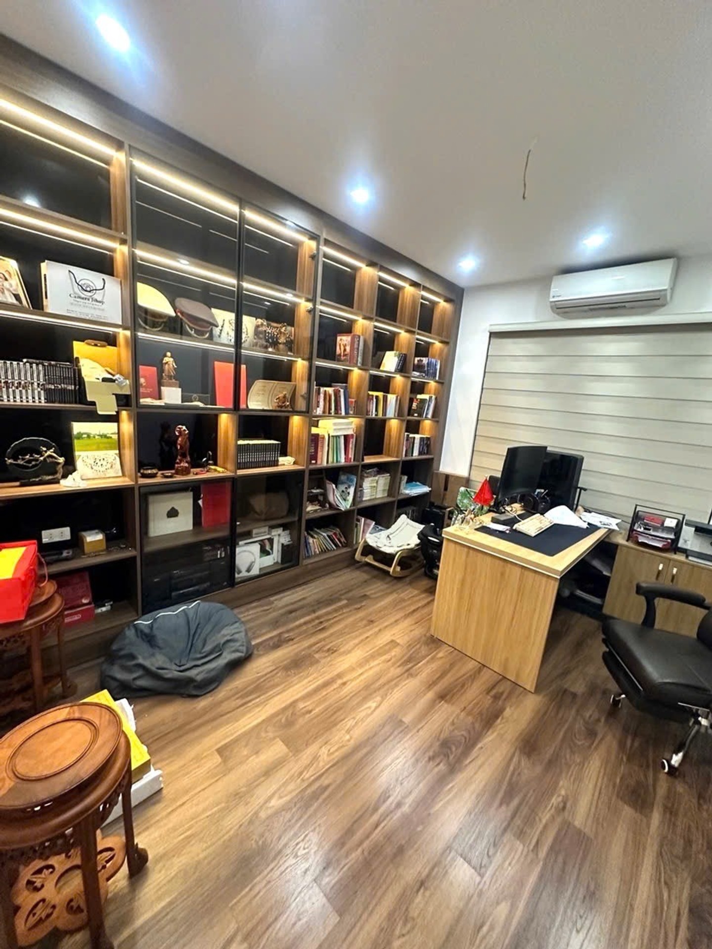 Bán nhà Đống Đa - diện tích 45m2 6 tầng - Ô TÔ TRÁNH VỈA HÈ - giá 21,5 tỷ