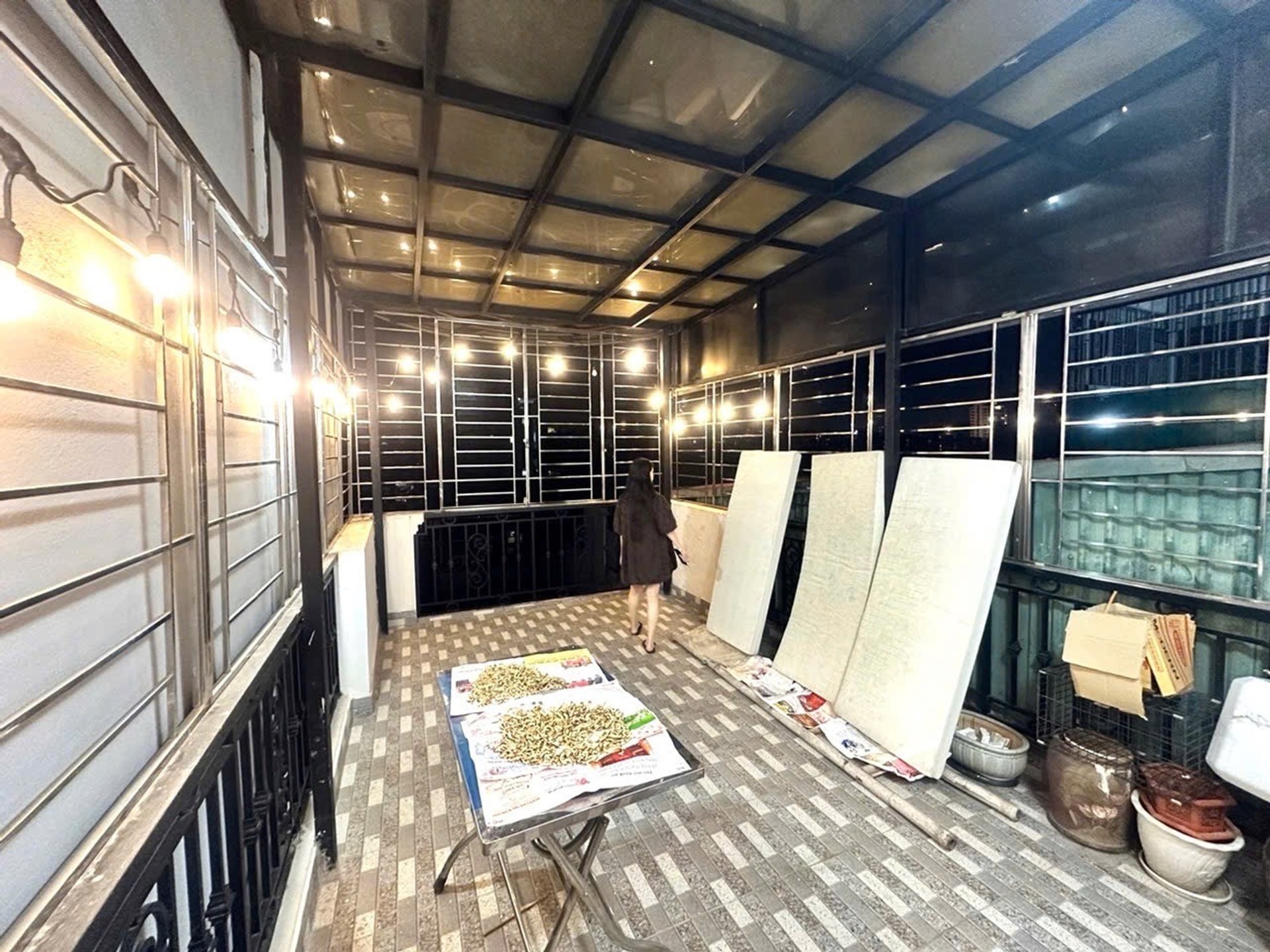 Bán nhà Đống Đa - diện tích 45m2 6 tầng - Ô TÔ TRÁNH VỈA HÈ - giá 21,5 tỷ