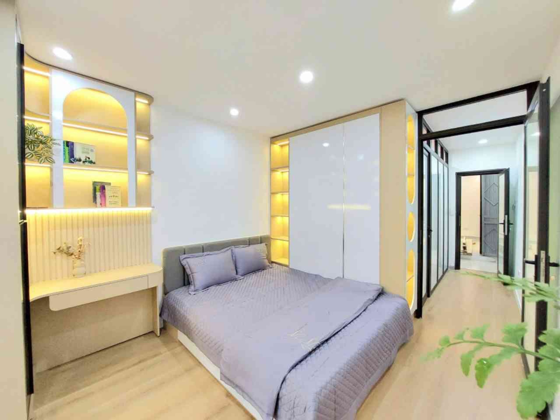 Bán nhà Quỳnh Lôi - diện tích 70m2 3 tầng - Tập thể VIP - giá 2,95 tỷ