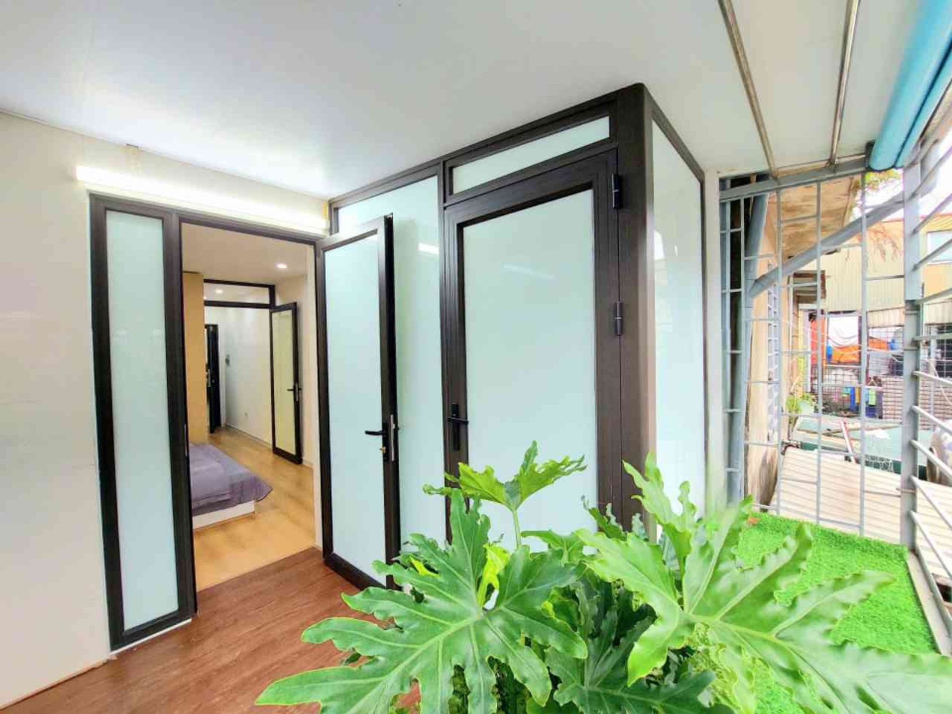 Bán nhà Quỳnh Lôi - diện tích 70m2 3 tầng - Tập thể VIP - giá 2,95 tỷ