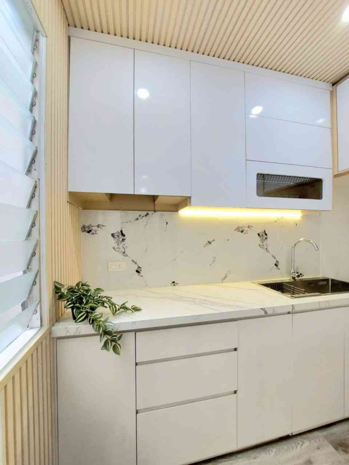 Bán nhà Quỳnh Lôi - diện tích 70m2 3 tầng - Tập thể VIP - giá 2,95 tỷ