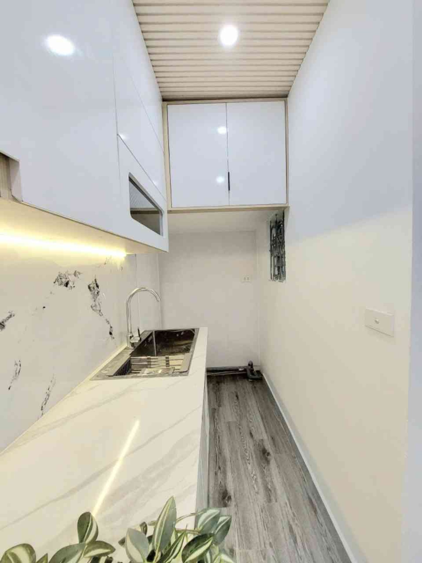 Bán nhà Quỳnh Lôi - diện tích 70m2 3 tầng - Tập thể VIP - giá 2,95 tỷ