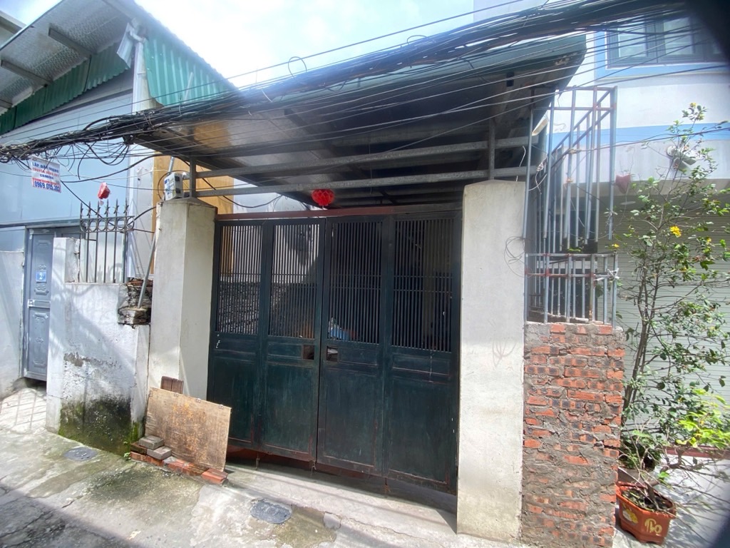 Bán nhà Bùi Huy Bích - diện tích 96m2 1 tầng - Ô TÔ NGỦ TRONG NHÀ - giá 13,5 tỷ