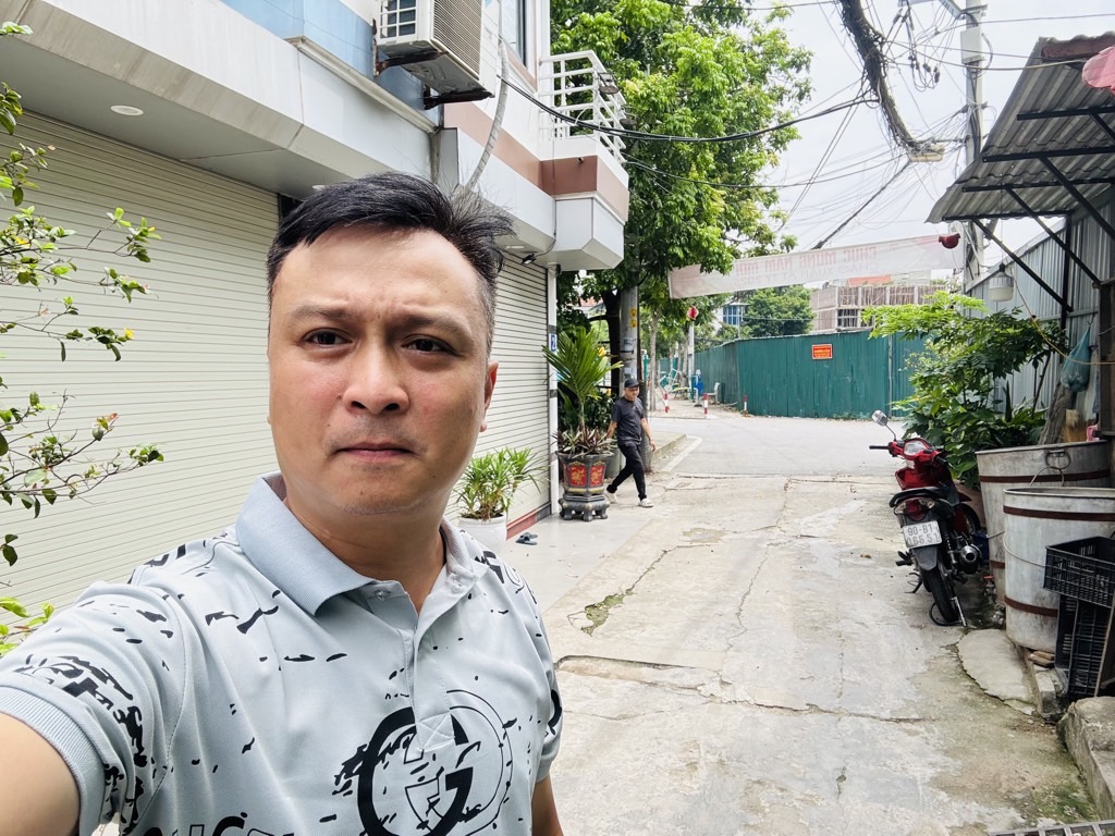 Bán nhà Bùi Huy Bích - diện tích 96m2 1 tầng - Ô TÔ NGỦ TRONG NHÀ - giá 13,5 tỷ