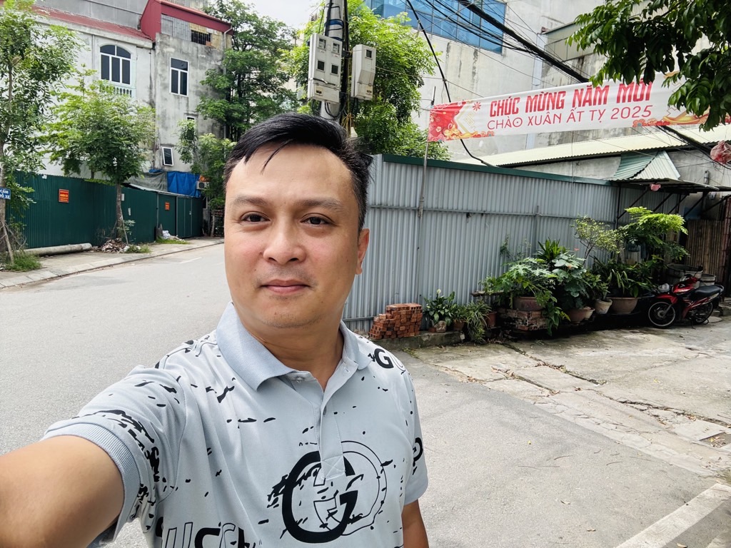 Bán nhà Bùi Huy Bích - diện tích 96m2 1 tầng - Ô TÔ NGỦ TRONG NHÀ - giá 13,5 tỷ