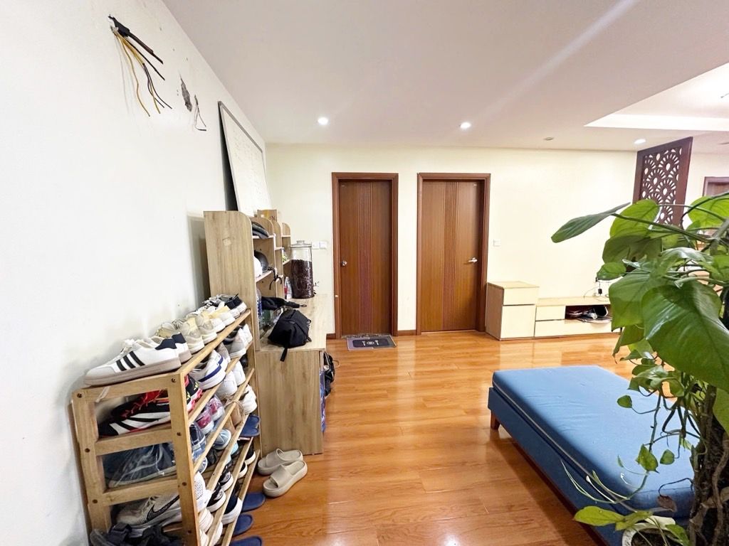 Bán căn hộ Hateco Hoàng Mai - diện tích 107m2 19 tầng - Sổ đỏ chính chủ - giá 7,3 tỷ