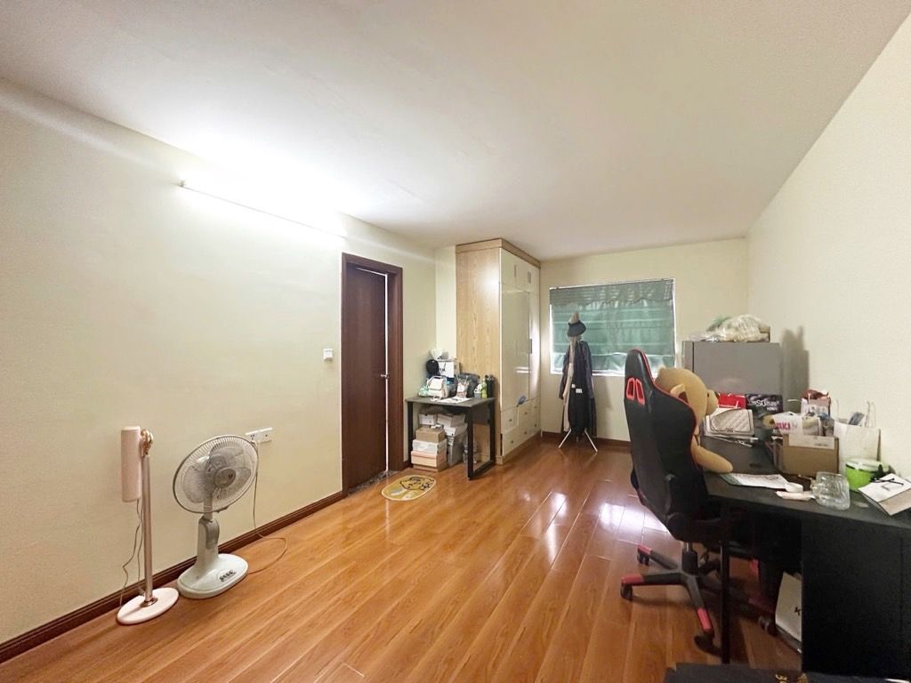 Bán căn hộ Hateco Hoàng Mai - diện tích 107m2 19 tầng - Sổ đỏ chính chủ - giá 7,3 tỷ