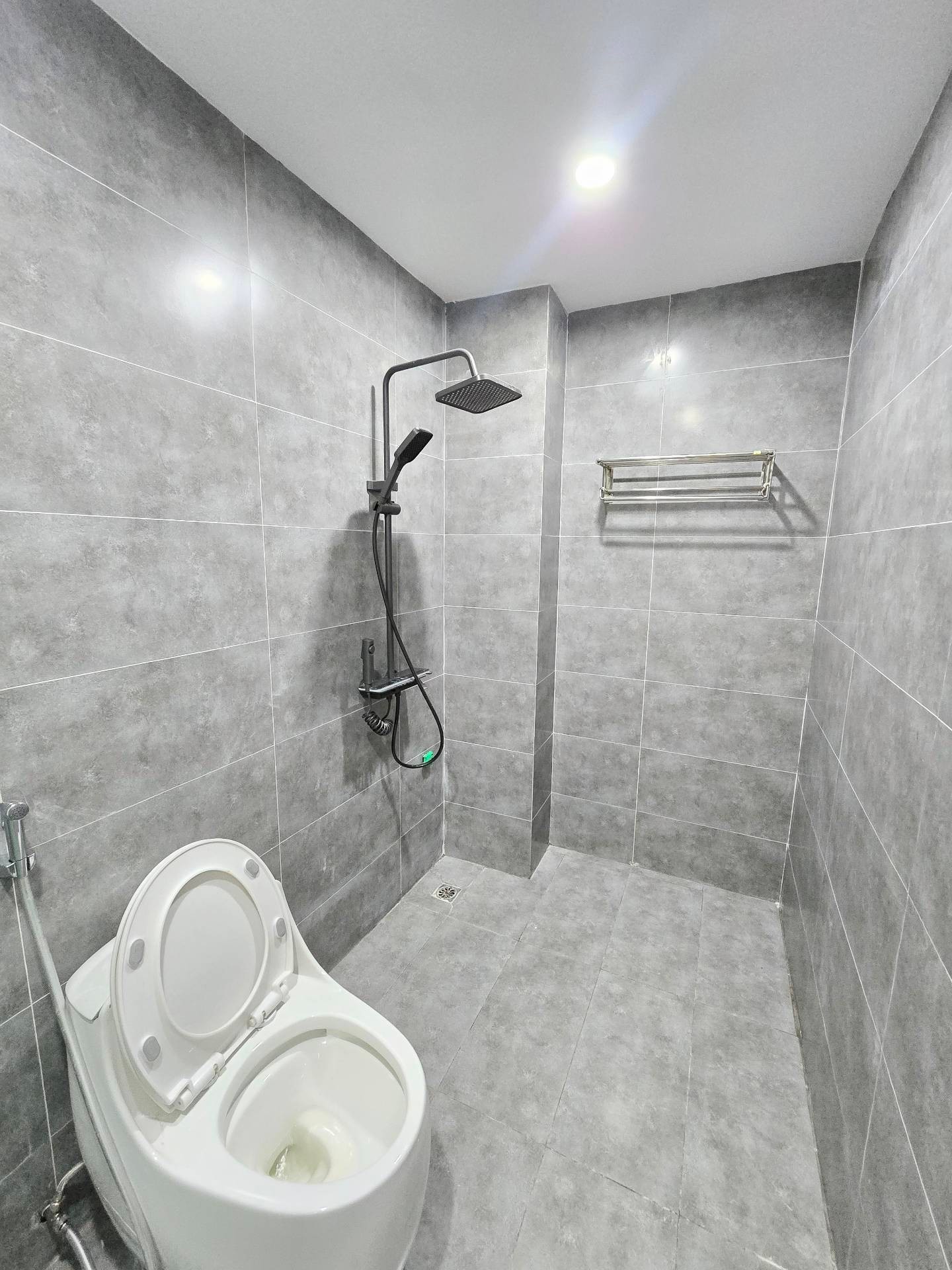 Bán nhà Nguyễn Chính - diện tích 31m2 5 tầng - gần ô tô - giá 8,99 tỷ