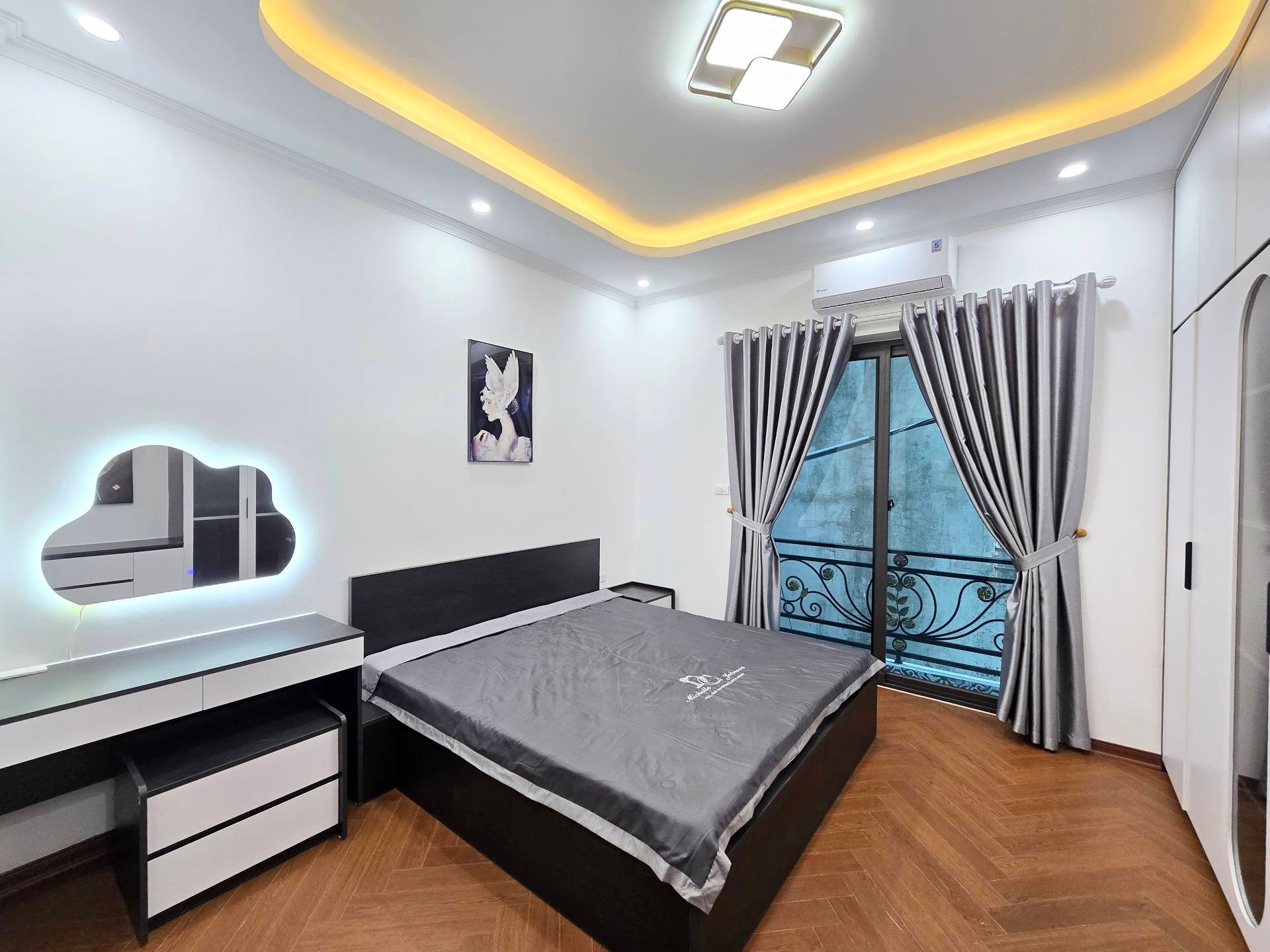 Bán nhà Nguyễn Chính - diện tích 31m2 5 tầng - gần ô tô - giá 8,99 tỷ