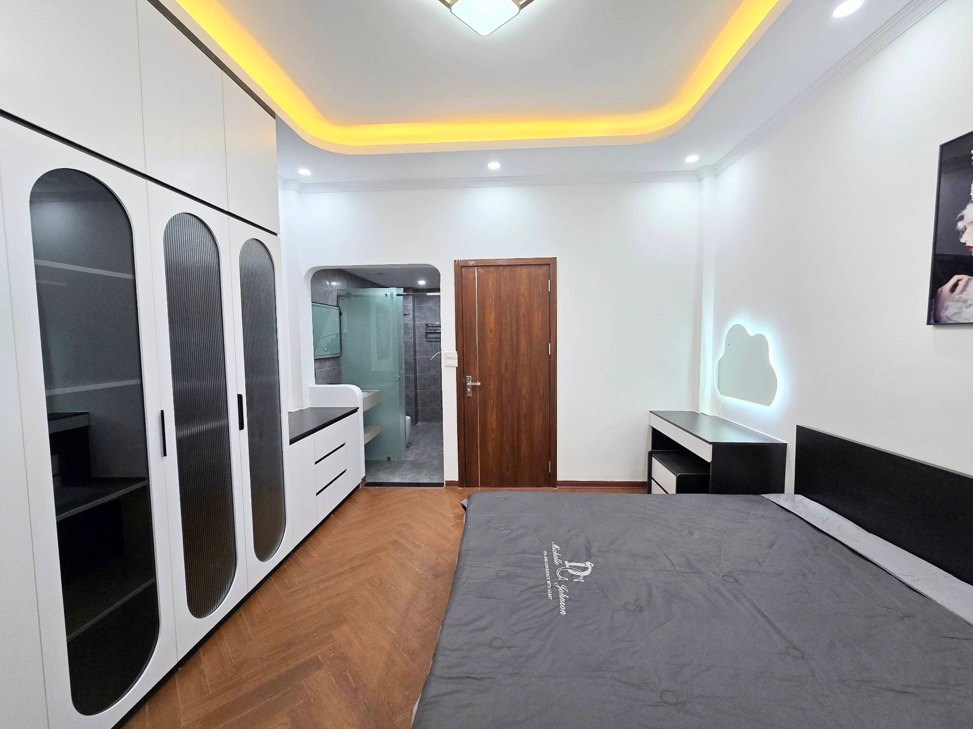 Bán nhà Nguyễn Chính - diện tích 31m2 5 tầng - gần ô tô - giá 8,99 tỷ