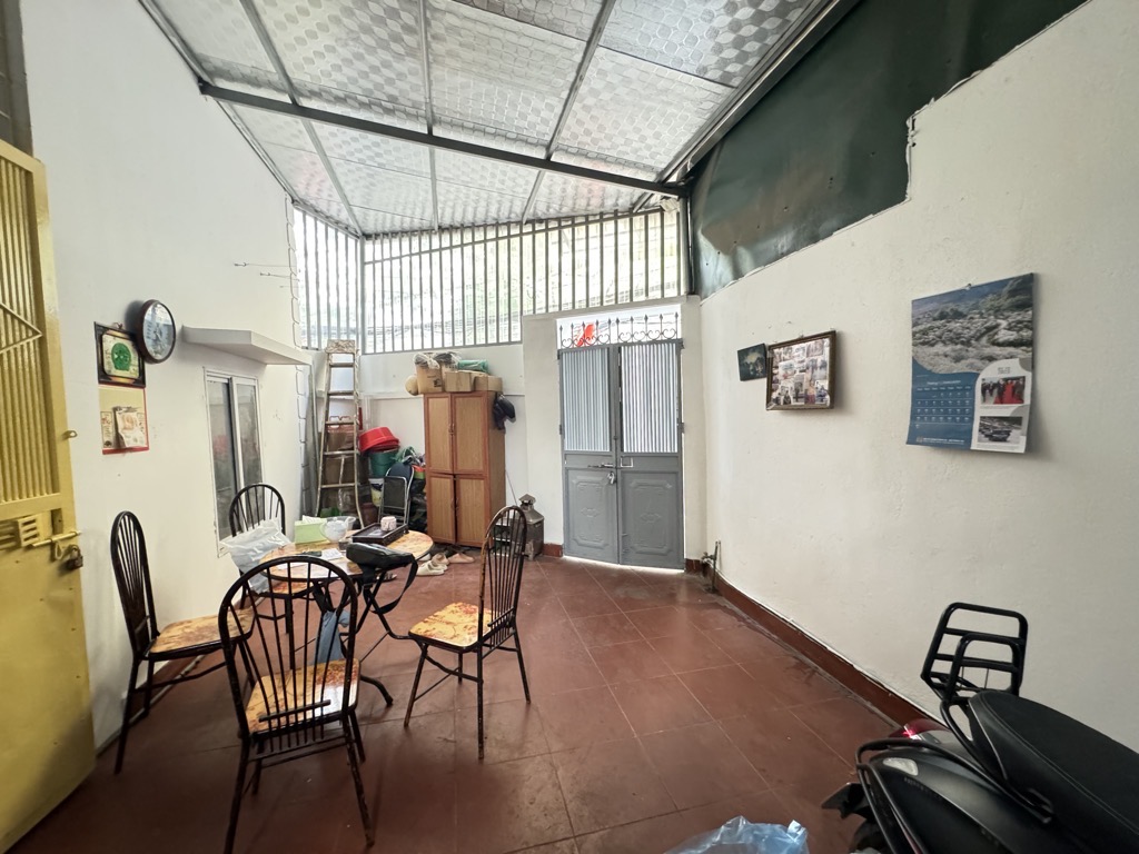 Bán nhà Trường Chinh - diện tích 140m2 2 tầng - Lô góc 2 mặt thoáng - giá 43 tỷ