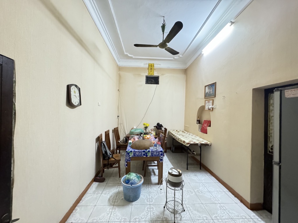 Bán nhà Trường Chinh - diện tích 140m2 2 tầng - Lô góc 2 mặt thoáng - giá 43 tỷ