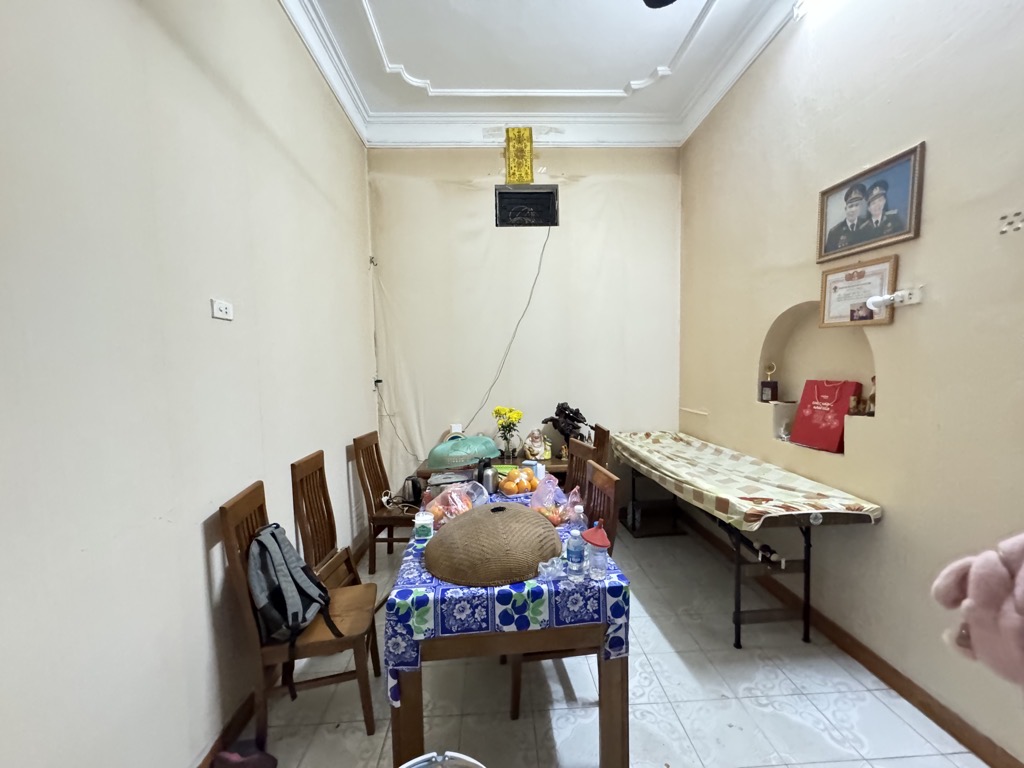 Bán nhà Trường Chinh - diện tích 140m2 2 tầng - Lô góc 2 mặt thoáng - giá 43 tỷ