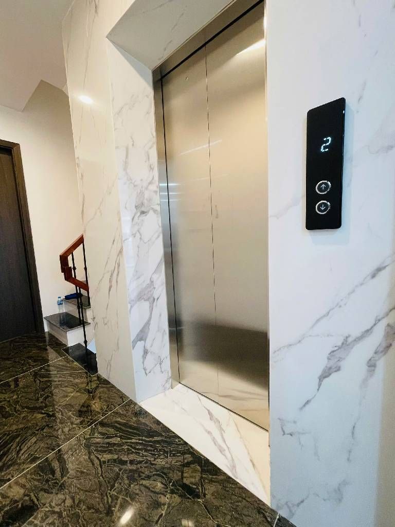 Bán nhà An Dương - diện tích 87m2 6 tầng - Phân lô ô tô tránh, 2 mặt ngõ - giá 26 tỷ