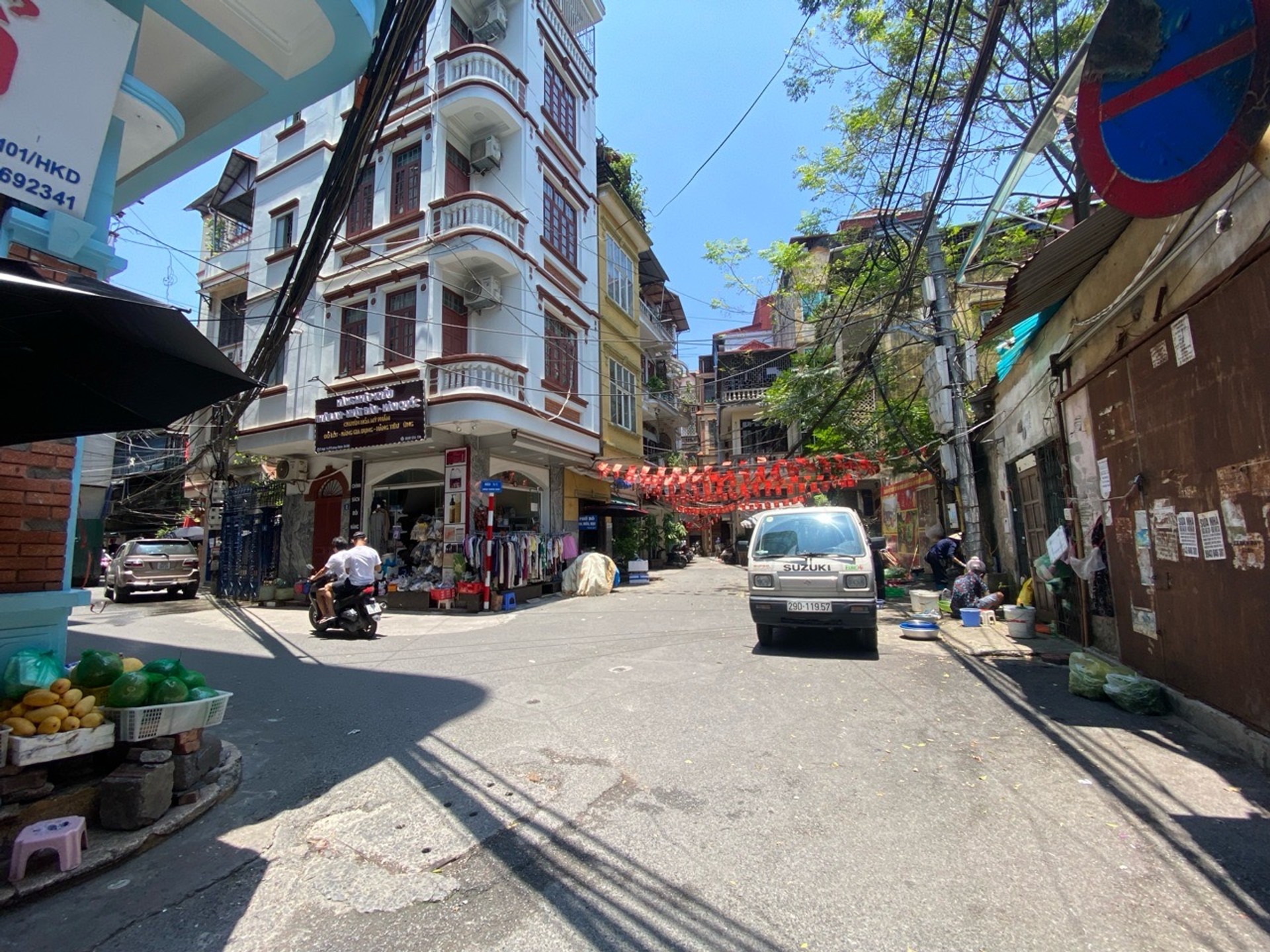 Bán nhà Trường Chinh - diện tích 22m2 3 tầng - Nhà lô góc, ô tô tránh - giá 6,9 tỷ