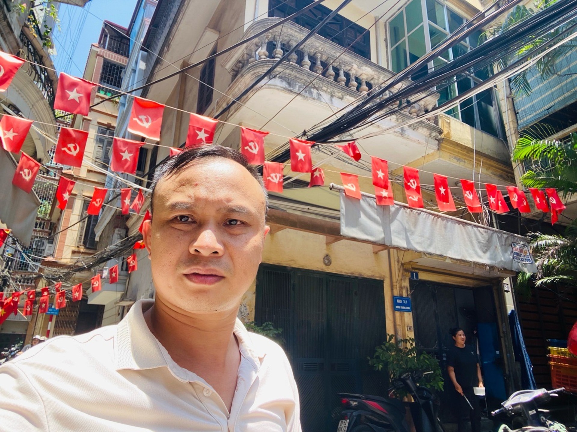 Bán nhà Trường Chinh - diện tích 22m2 3 tầng - Nhà lô góc, ô tô tránh - giá 6,9 tỷ