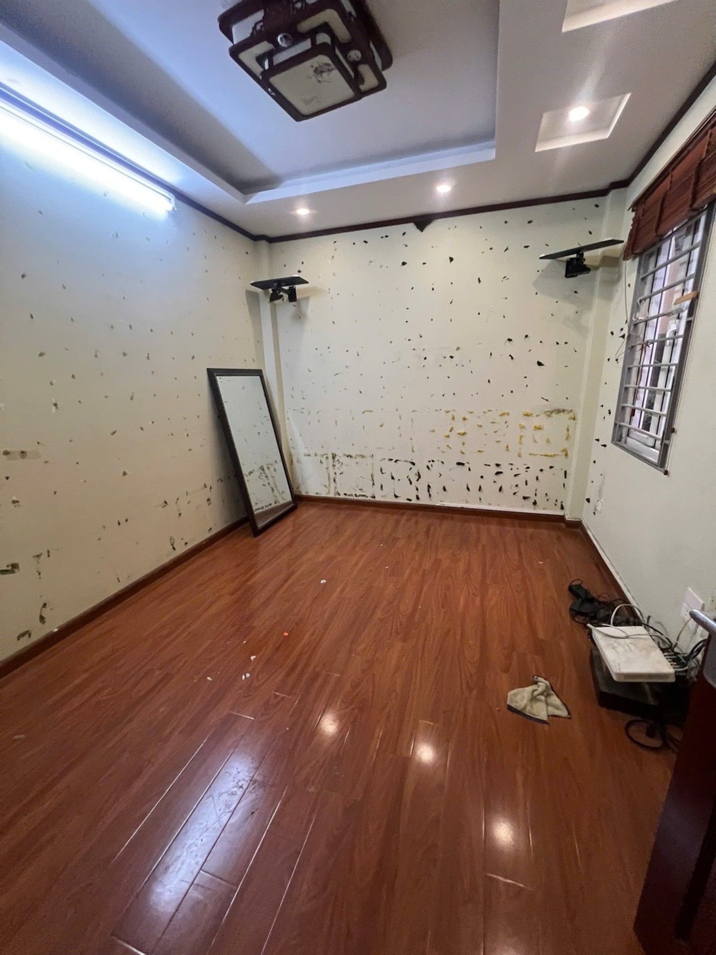 Bán nhà Giáp Bát - diện tích 50m2 6 tầng - Ô tô tránh - giá 12 tỷ