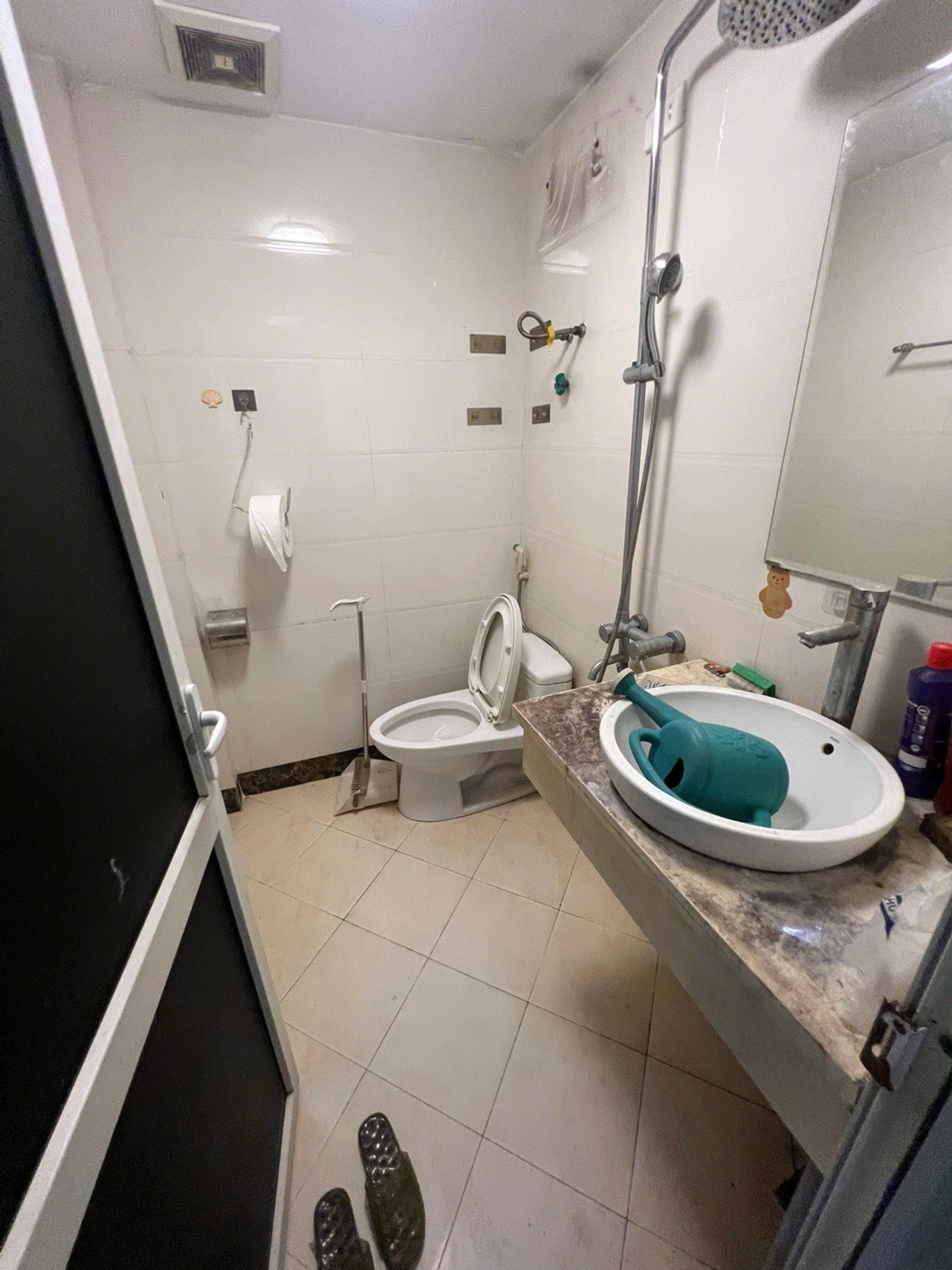 Bán nhà Giáp Bát - diện tích 50m2 6 tầng - Ô tô tránh - giá 12 tỷ