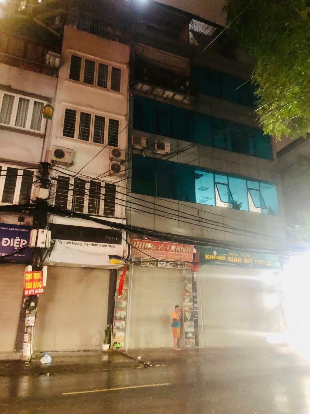 Bán nhà Hoàng Hoa Thám - diện tích 60.7m2 6 tầng - SIÊU PHẨM MẶT PHỐ - THANG MÁY - CÓ HẦM - giá 25 tỷ