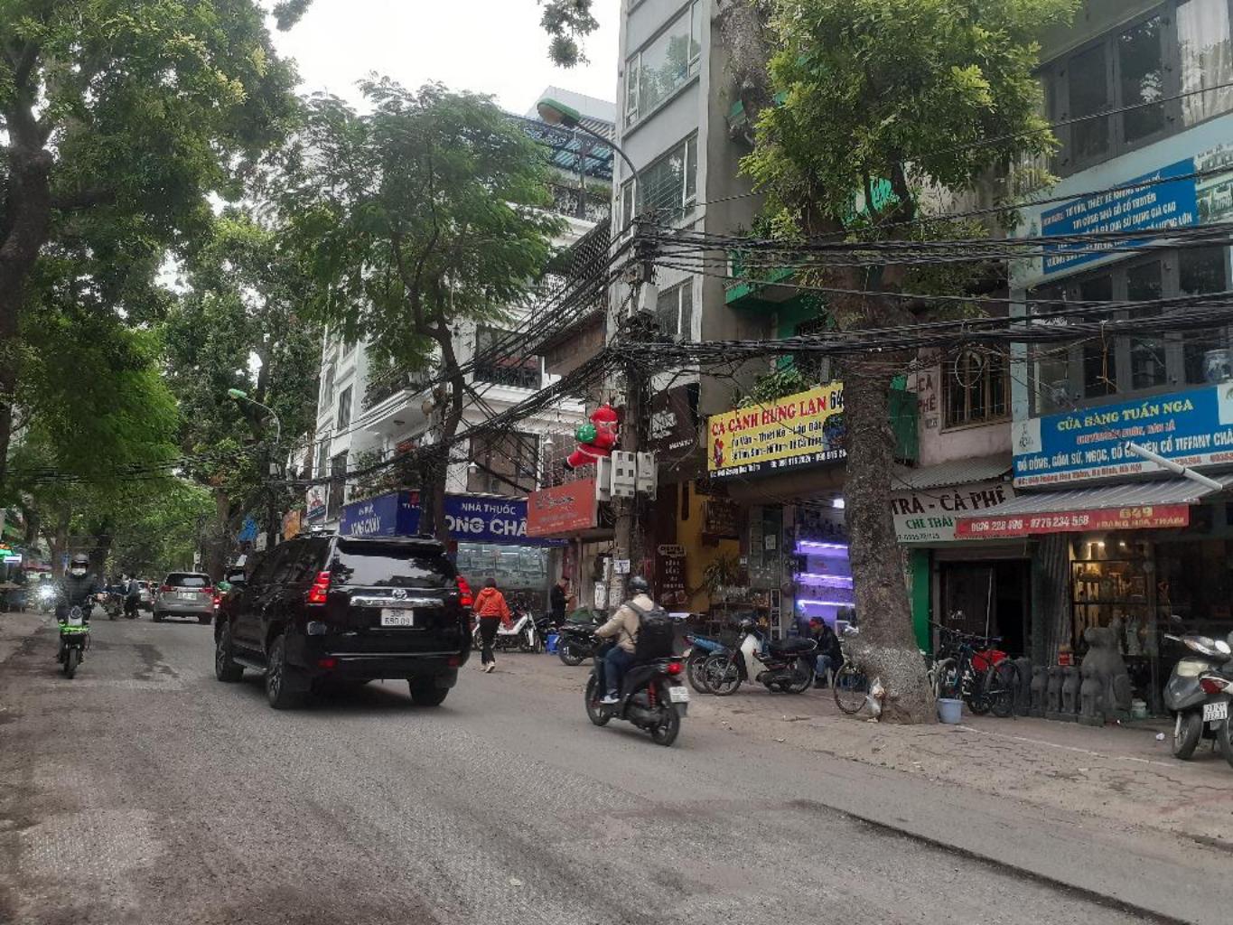 Bán nhà Hoàng Hoa Thám - diện tích 60.7m2 6 tầng - SIÊU PHẨM MẶT PHỐ - THANG MÁY - CÓ HẦM - giá 25 tỷ