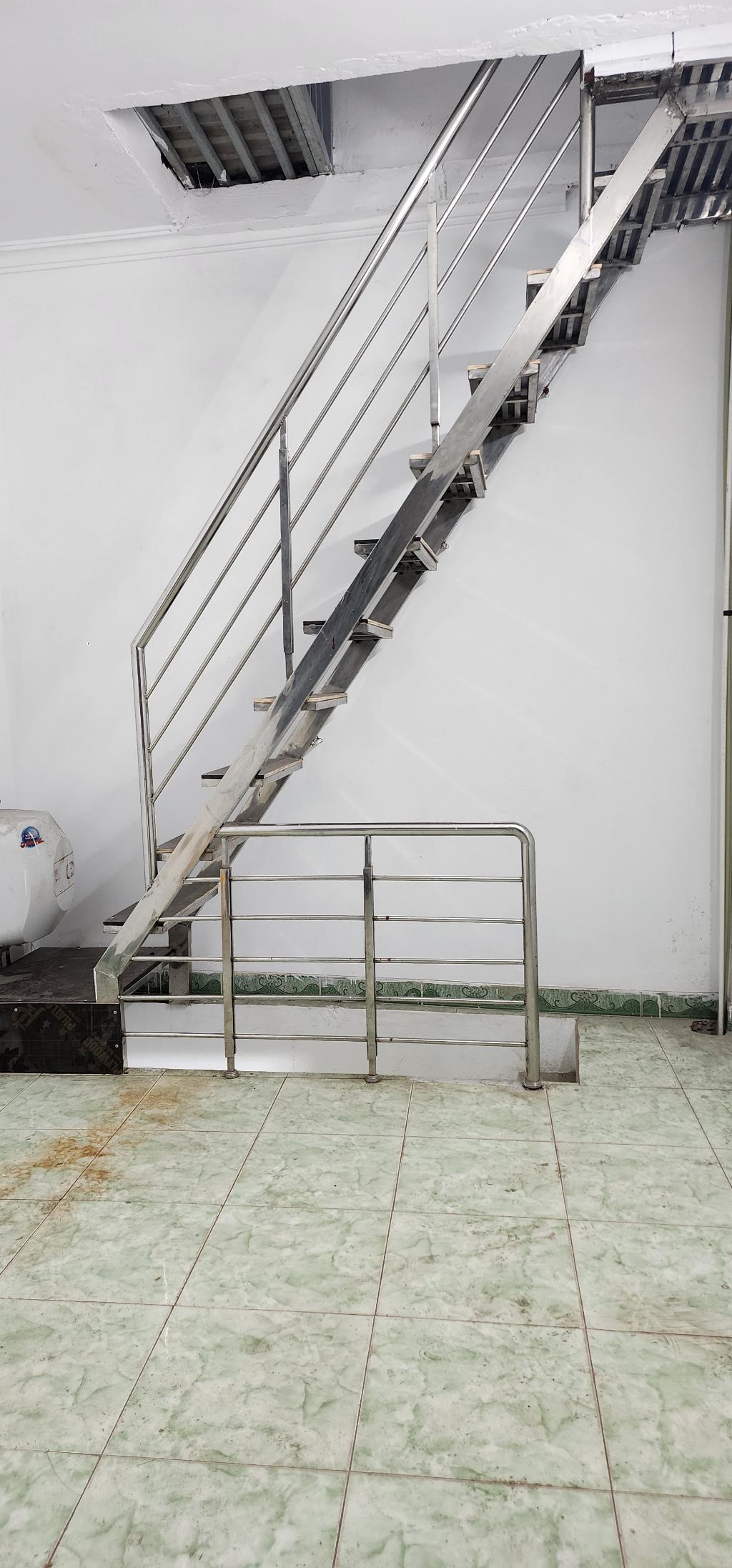 Bán nhà Hai Bà Trưng - diện tích 11m2 3 tầng - Sổ đỏ chính chủ - giá 7,9 tỷ