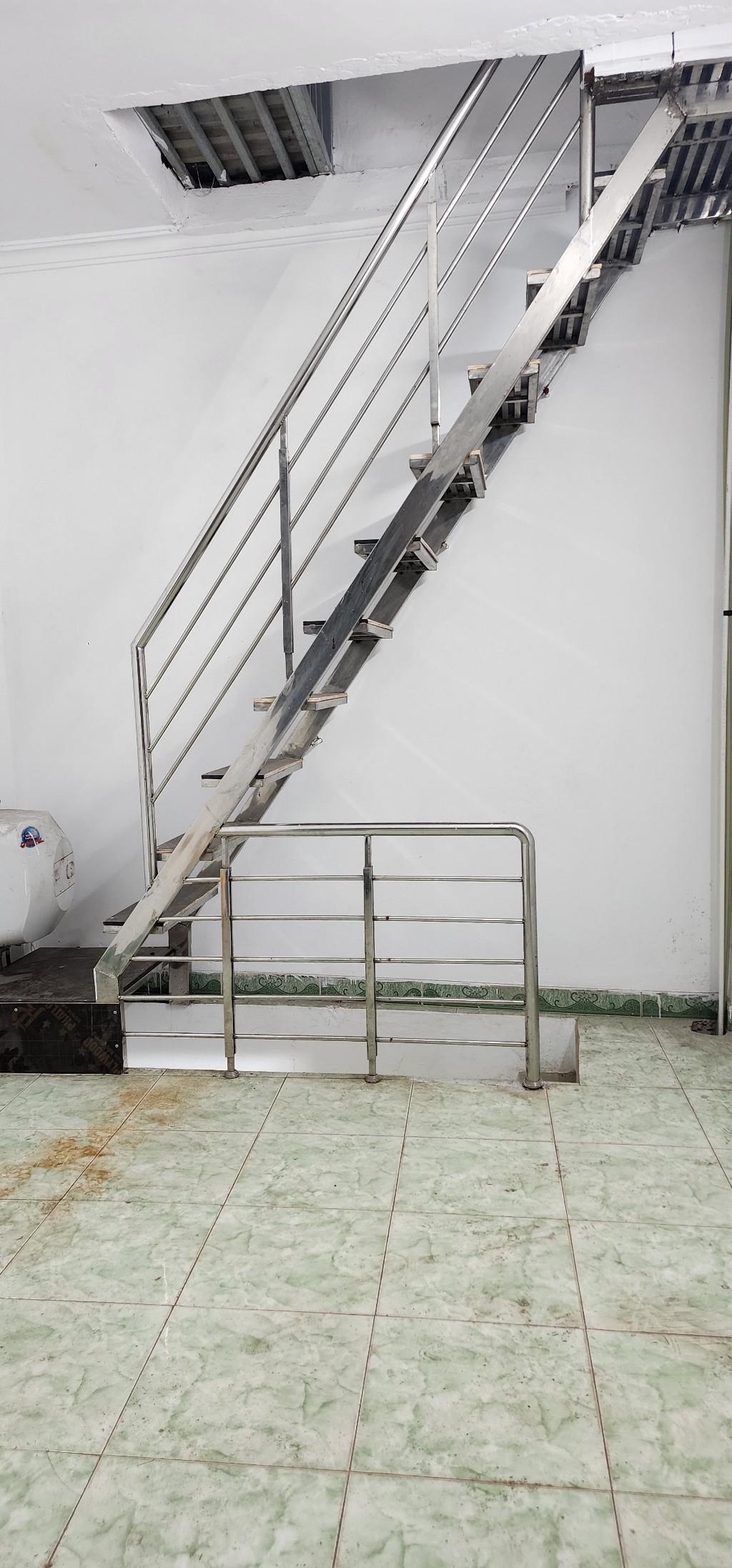 Bán nhà Hai Bà Trưng - diện tích 11m2 3 tầng - Sổ đỏ chính chủ - giá 7,9 tỷ