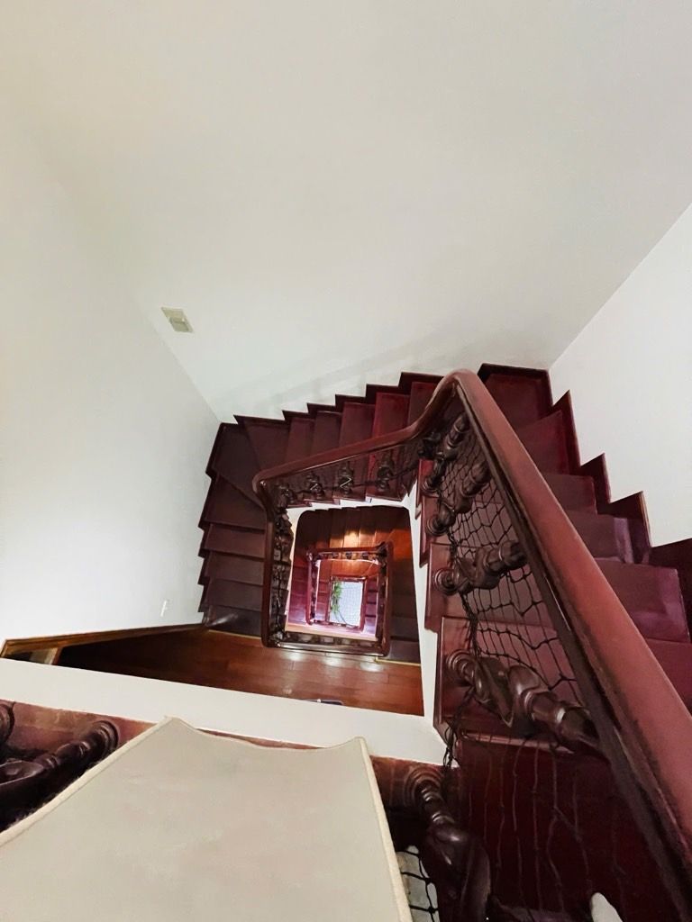 Bán nhà Ngõ 3 ô tô tránh - diện tích 60m2 4 tầng - Lô góc, mặt tiền 5,3m - giá 28,5 tỷ