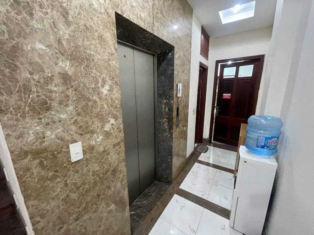 Bán nhà Bạch Mai - diện tích 114m2 7 tầng - Thang máy - giá 61,5 tỷ