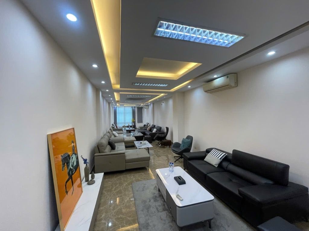 Bán nhà Bạch Mai - diện tích 114m2 7 tầng - Thang máy - giá 61,5 tỷ