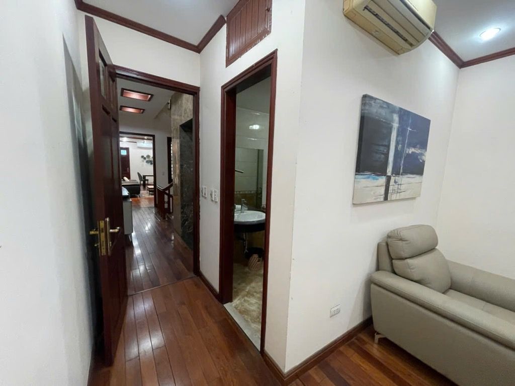 Bán nhà Bạch Mai - diện tích 114m2 7 tầng - Thang máy - giá 61,5 tỷ