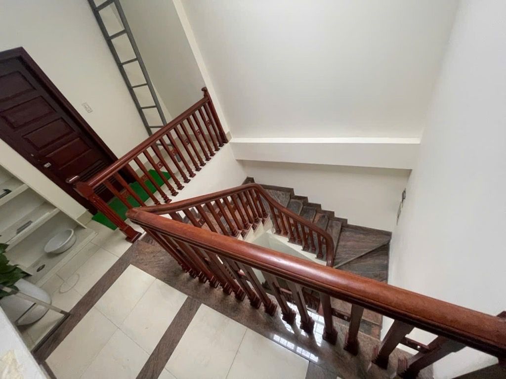 Bán nhà Bạch Mai - diện tích 114m2 7 tầng - Thang máy - giá 61,5 tỷ