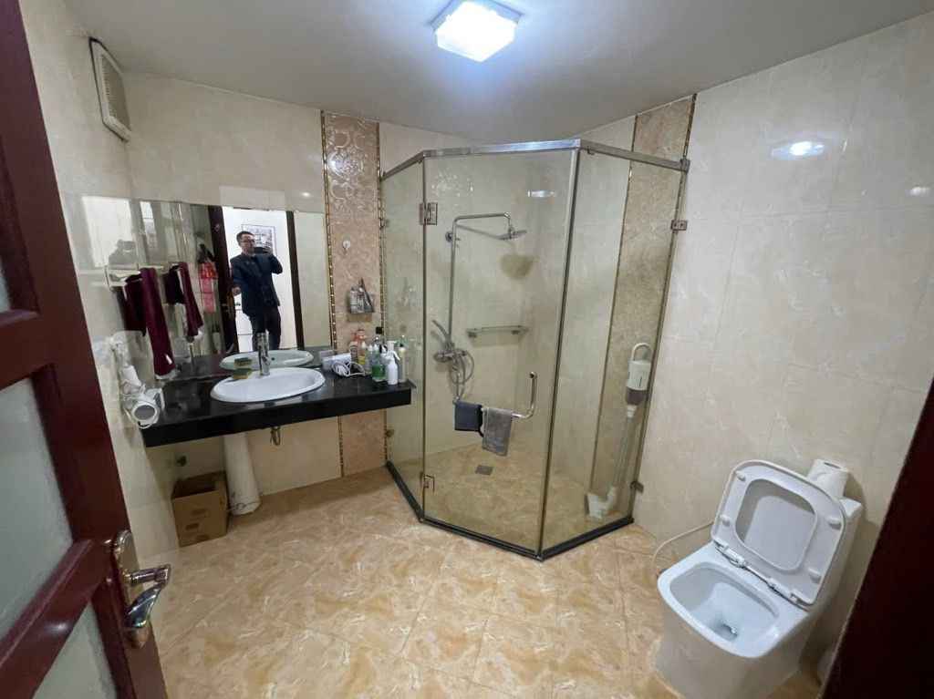 Bán nhà Bạch Mai - diện tích 114m2 7 tầng - Thang máy - giá 61,5 tỷ