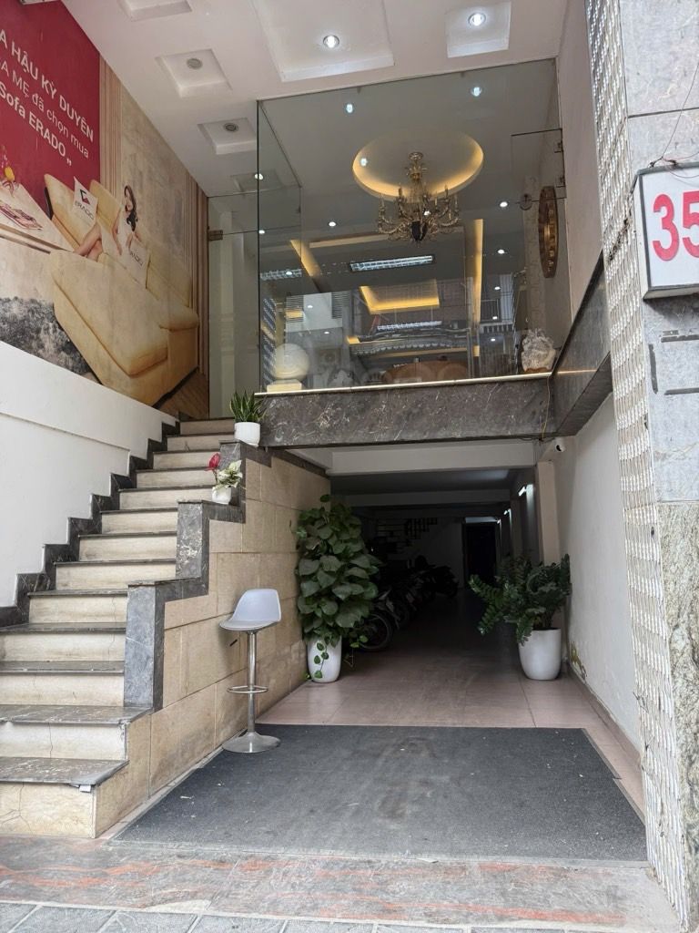 Bán nhà Bạch Mai - diện tích 114m2 7 tầng - Thang máy - giá 61,5 tỷ