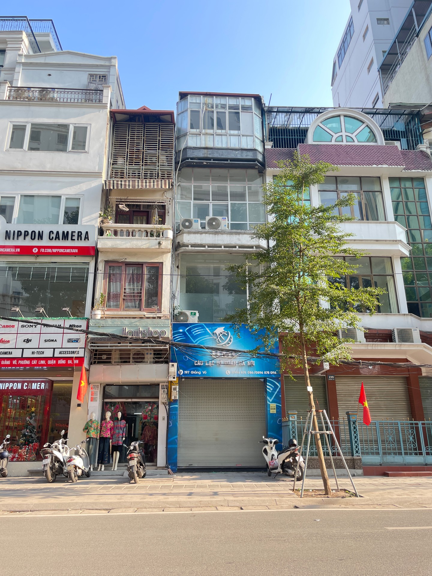 Bán nhà Giảng Võ - diện tích 79.5m2 4 tầng - Mặt phố - giá 120 tỷ