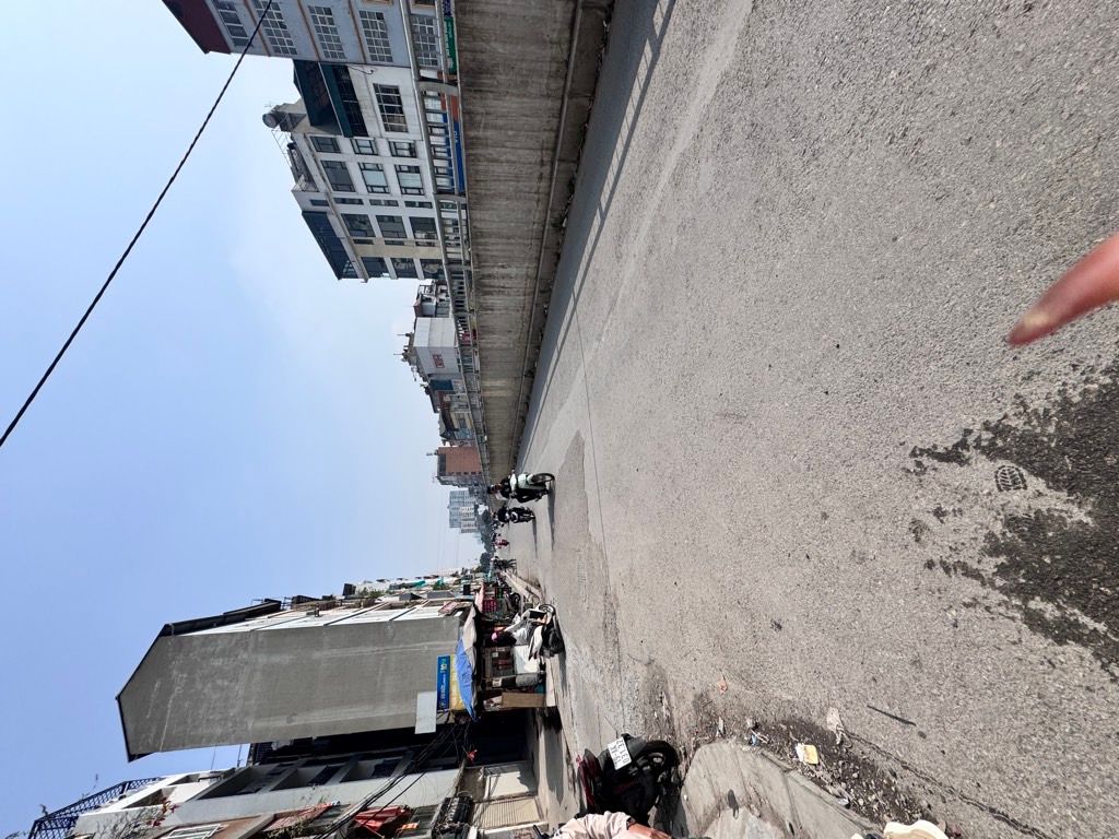 Bán nhà Kim Đồng - diện tích 160m2 5 tầng - Lô góc 3 mặt thoáng - giá 105 tỷ