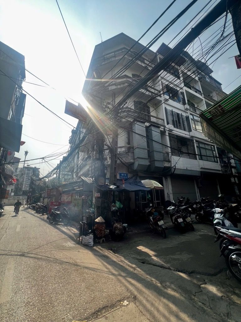 Bán nhà Kim Đồng - diện tích 160m2 5 tầng - Lô góc 3 mặt thoáng - giá 105 tỷ