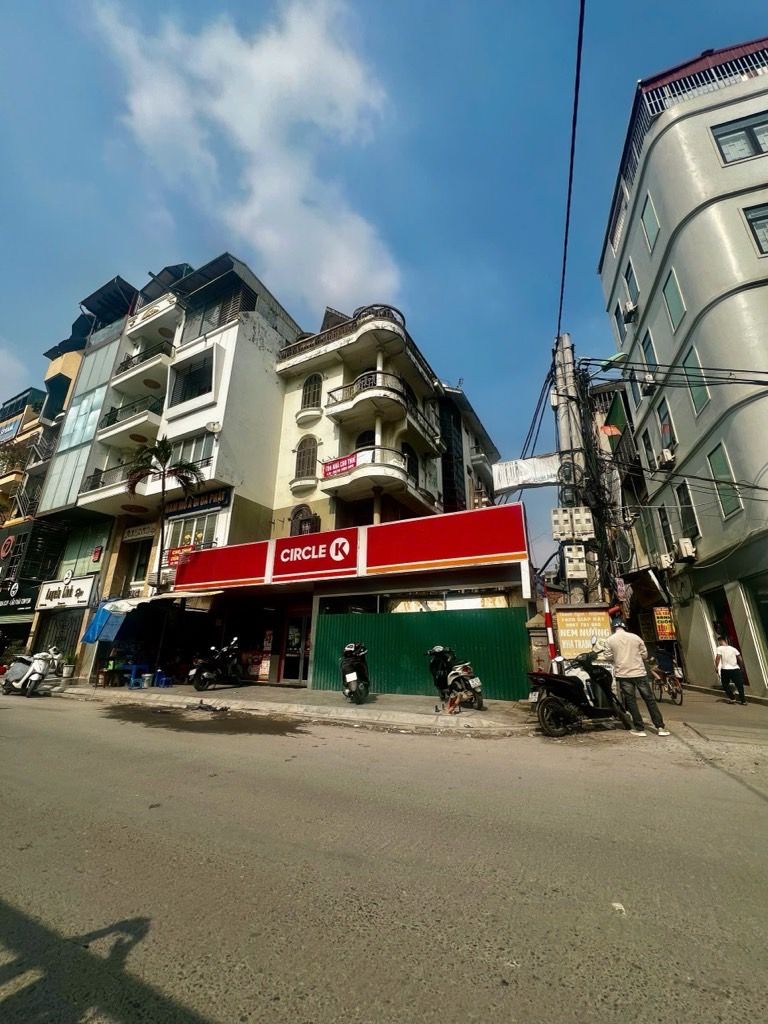 Bán nhà Kim Đồng - diện tích 160m2 5 tầng - Lô góc 3 mặt thoáng - giá 105 tỷ