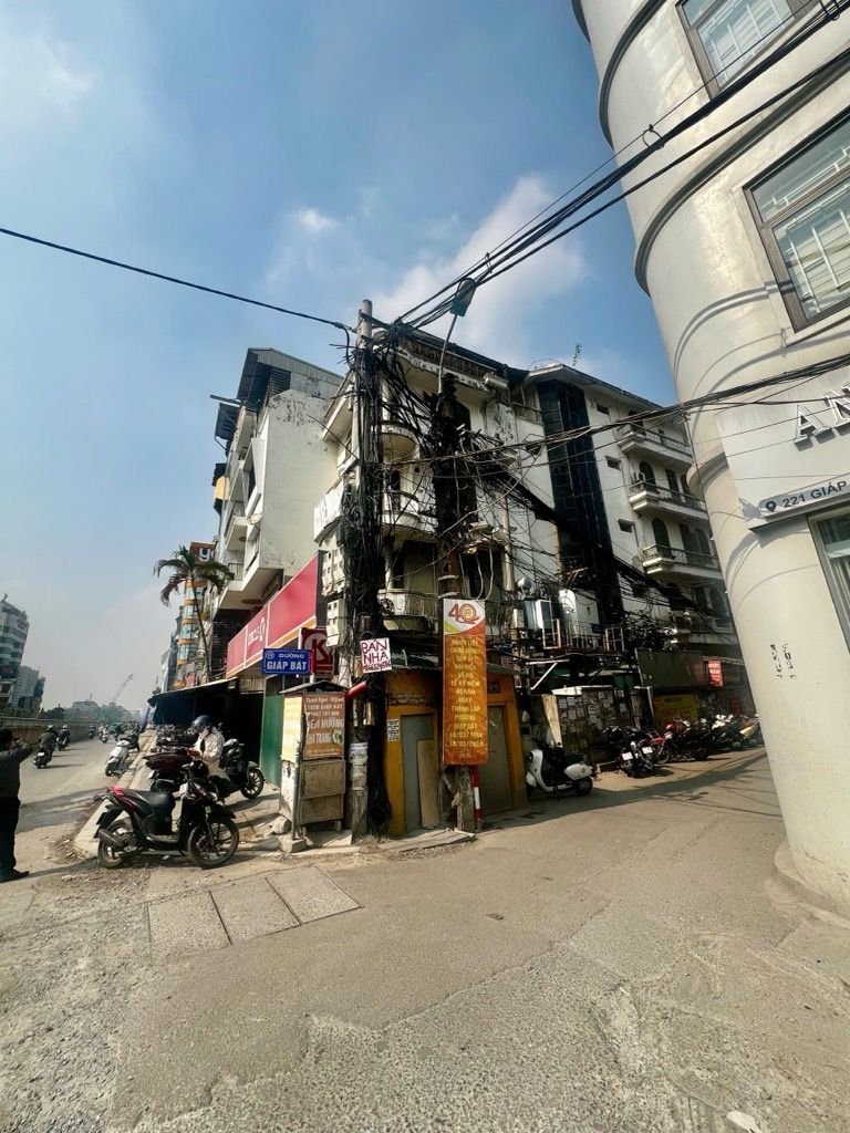 Bán nhà Kim Đồng - diện tích 160m2 5 tầng - Lô góc 3 mặt thoáng - giá 105 tỷ