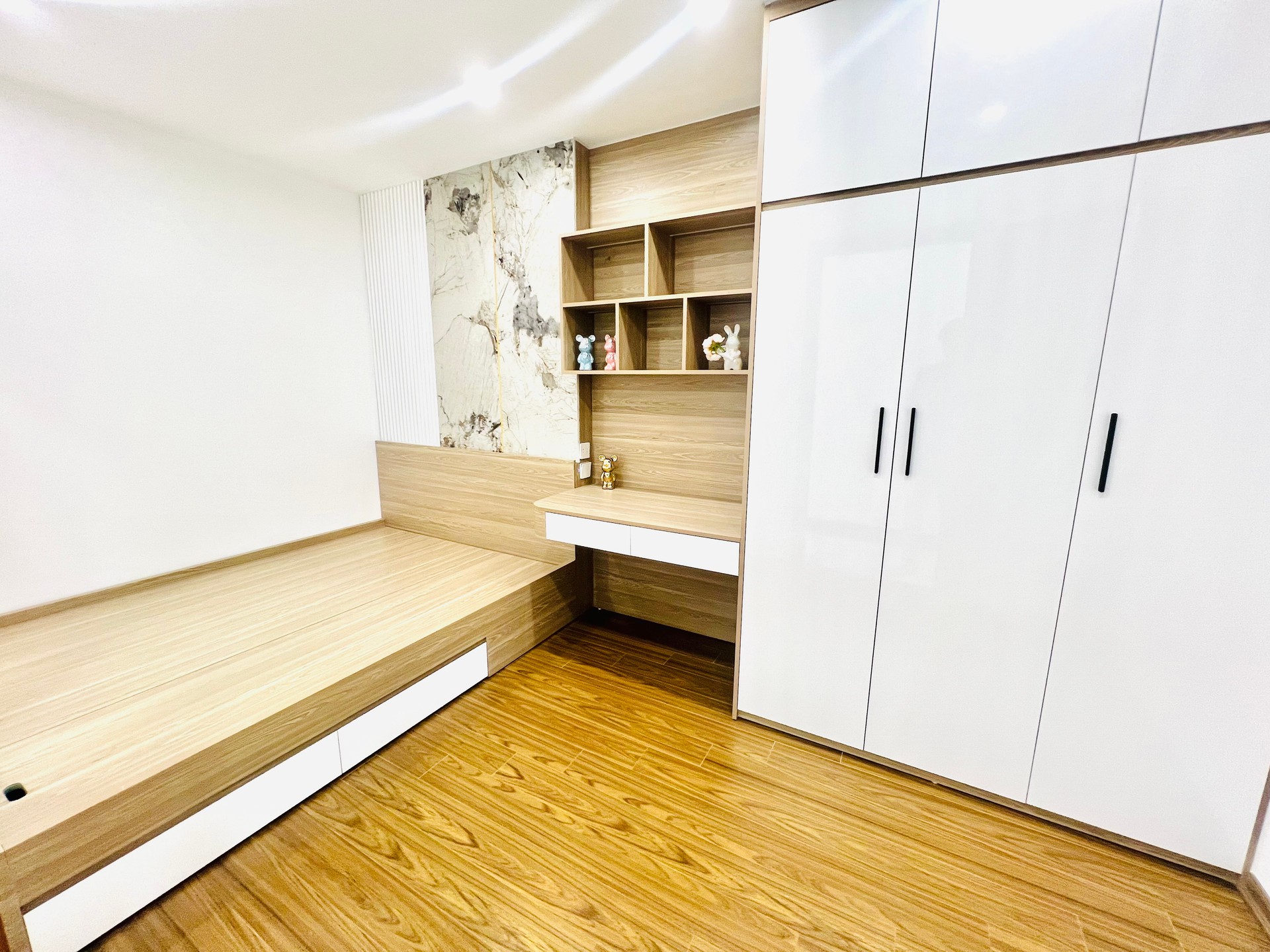 Bán nhà Thịnh Liệt - diện tích 50m2 6 tầng - Đẹp nhất Thịnh Liệt - giá Nhỉnh 21 tỷ