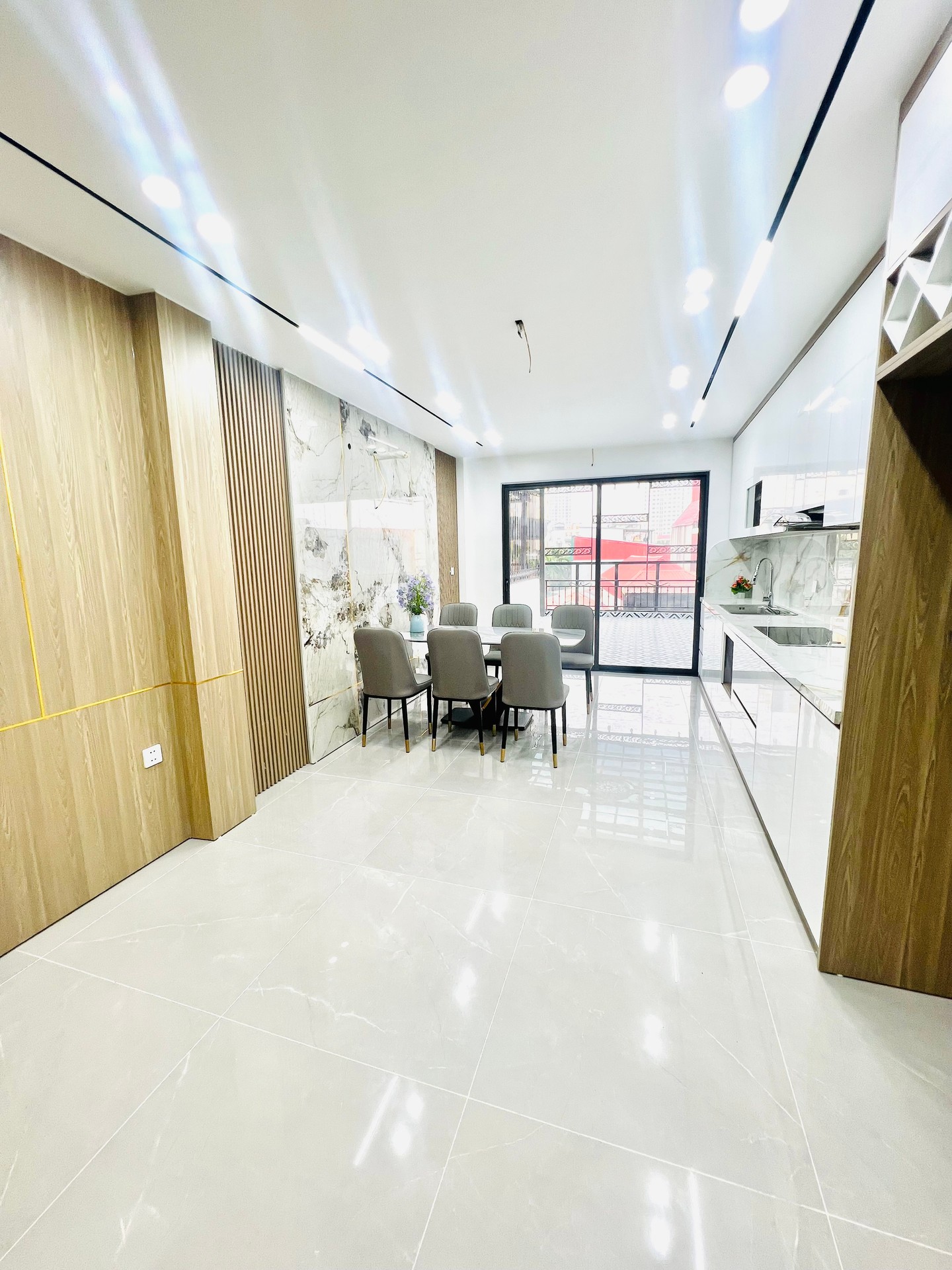 Bán nhà Thịnh Liệt - diện tích 50m2 6 tầng - Đẹp nhất Thịnh Liệt - giá Nhỉnh 21 tỷ
