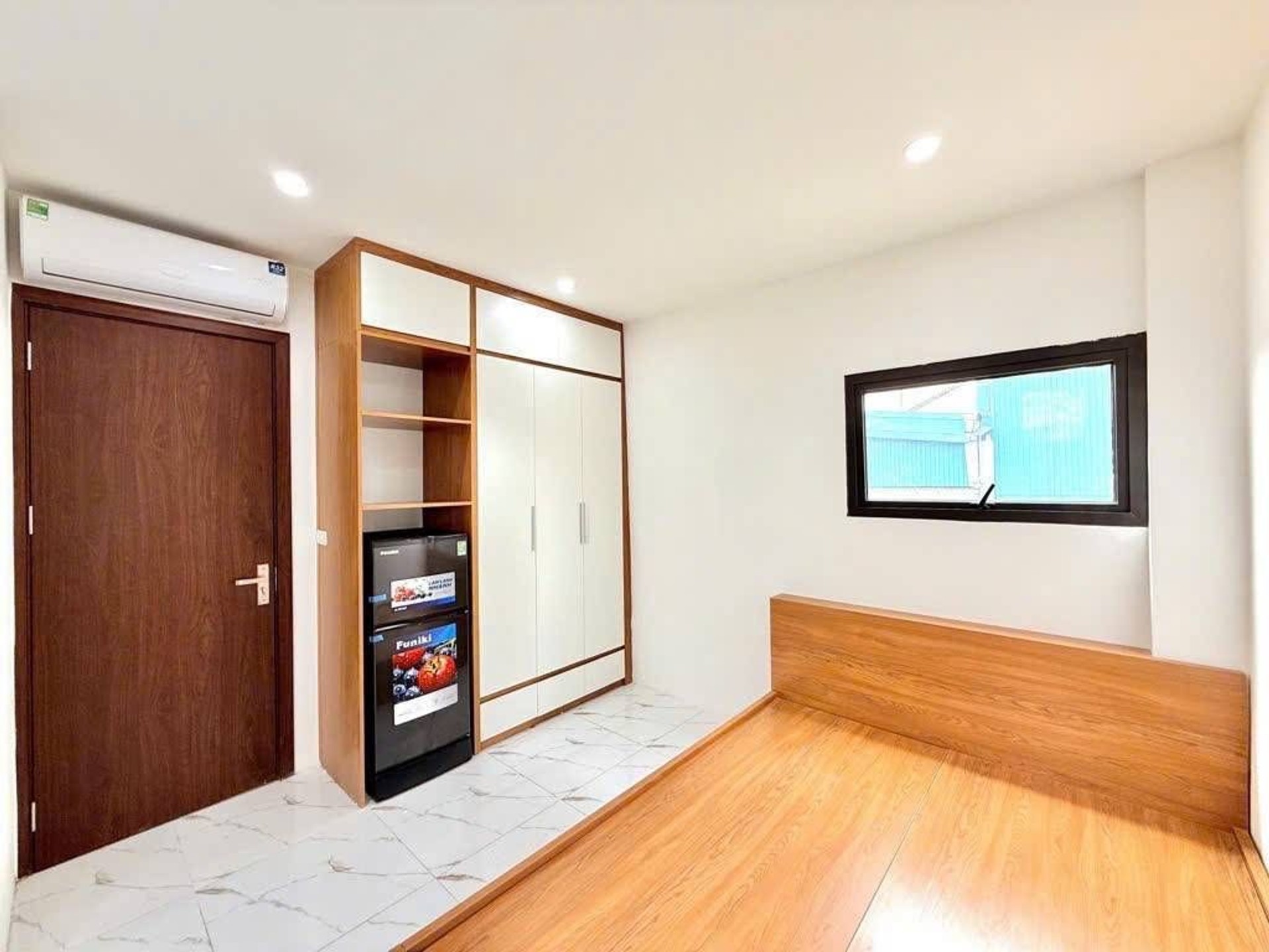Bán nhà Giáp Bát - diện tích 60m2 6 tầng - 14 phòng khép kín - giá 17,6 tỷ