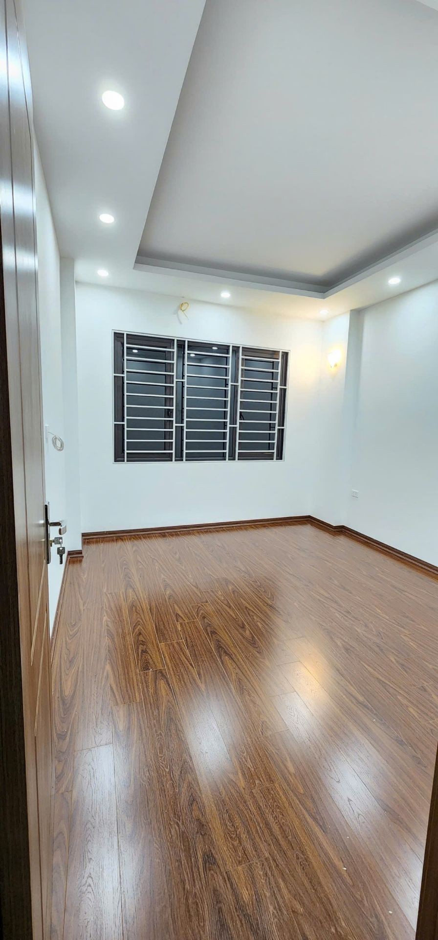 Bán nhà Hai Bà Trưng - diện tích 42m2 5 tầng - thang máy, gần ô tô - giá 11,95 tỷ
