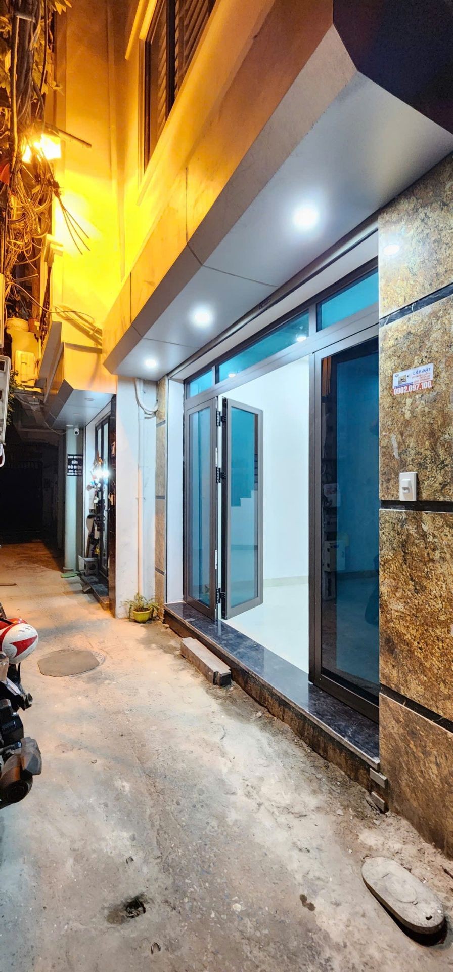 Bán nhà Hai Bà Trưng - diện tích 42m2 5 tầng - thang máy, gần ô tô - giá 11,95 tỷ