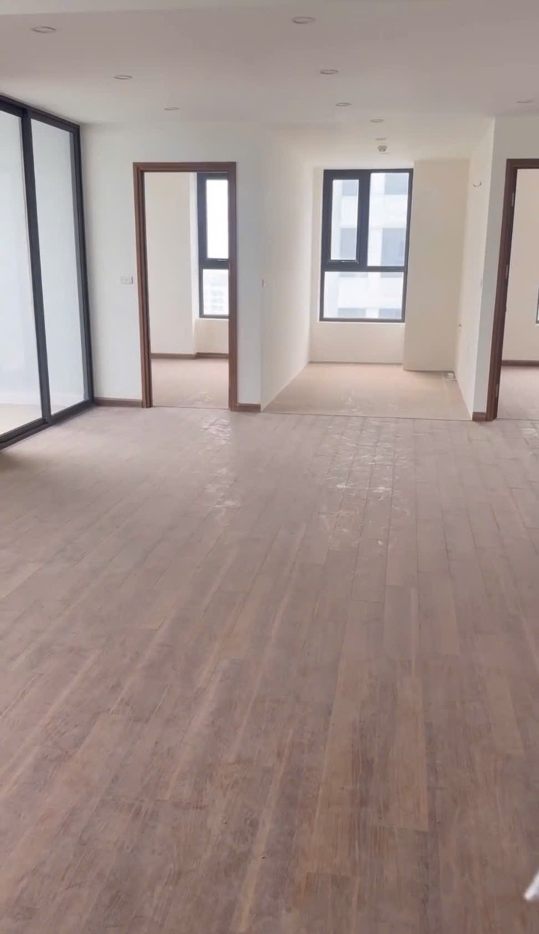 Bán nhà Đại Kim - diện tích 95m2 26 tầng - Lô góc - giá 8 tỷ